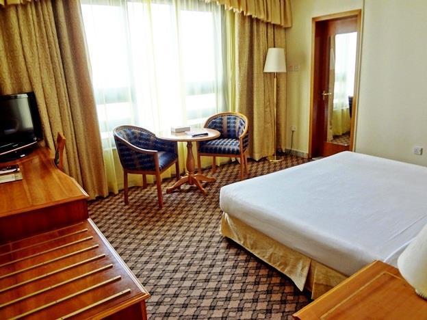 Emirates Plaza Hotel Abu Dhabi Ngoại thất bức ảnh